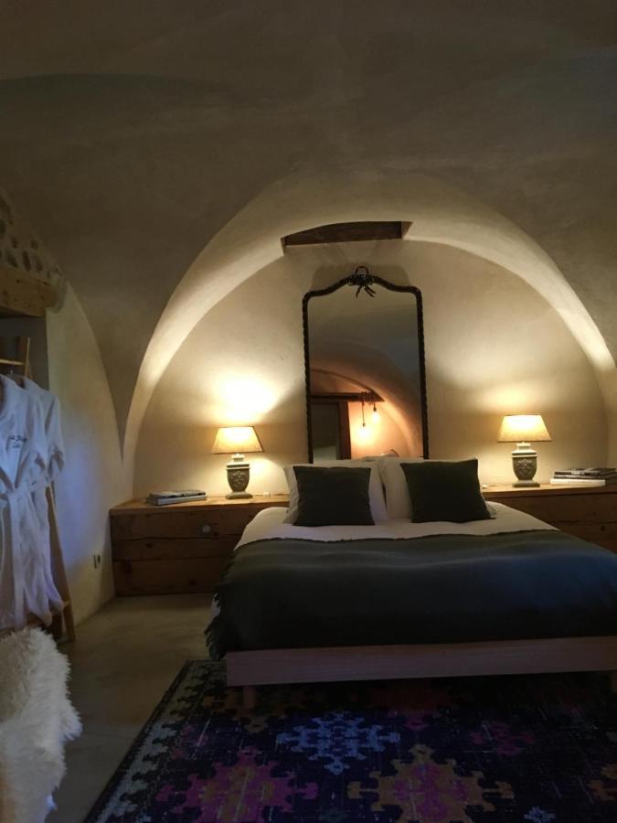 La Suite Lou Le Noyer  Exteriör bild