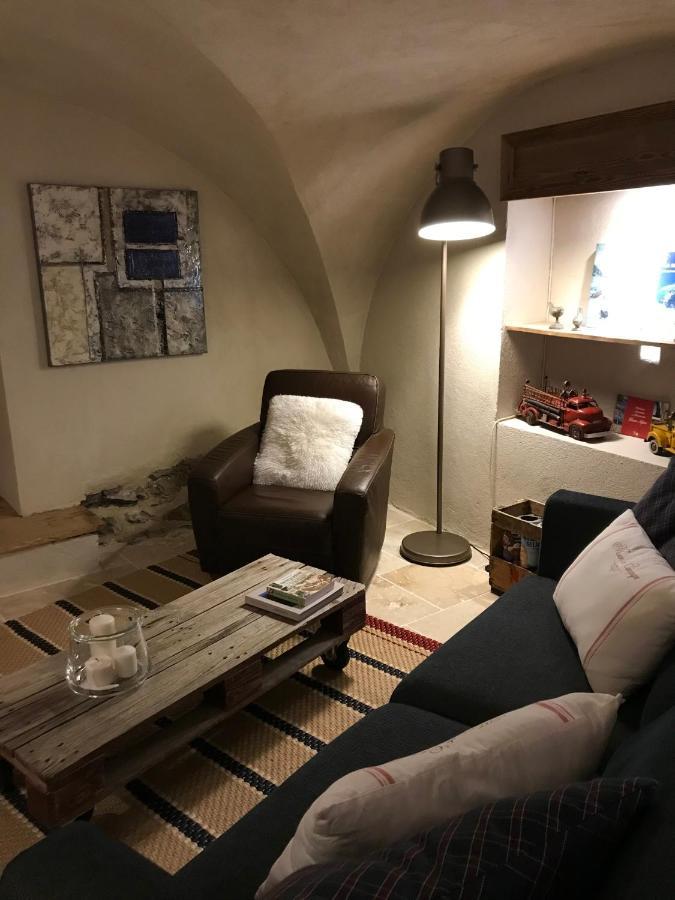 La Suite Lou Le Noyer  Exteriör bild